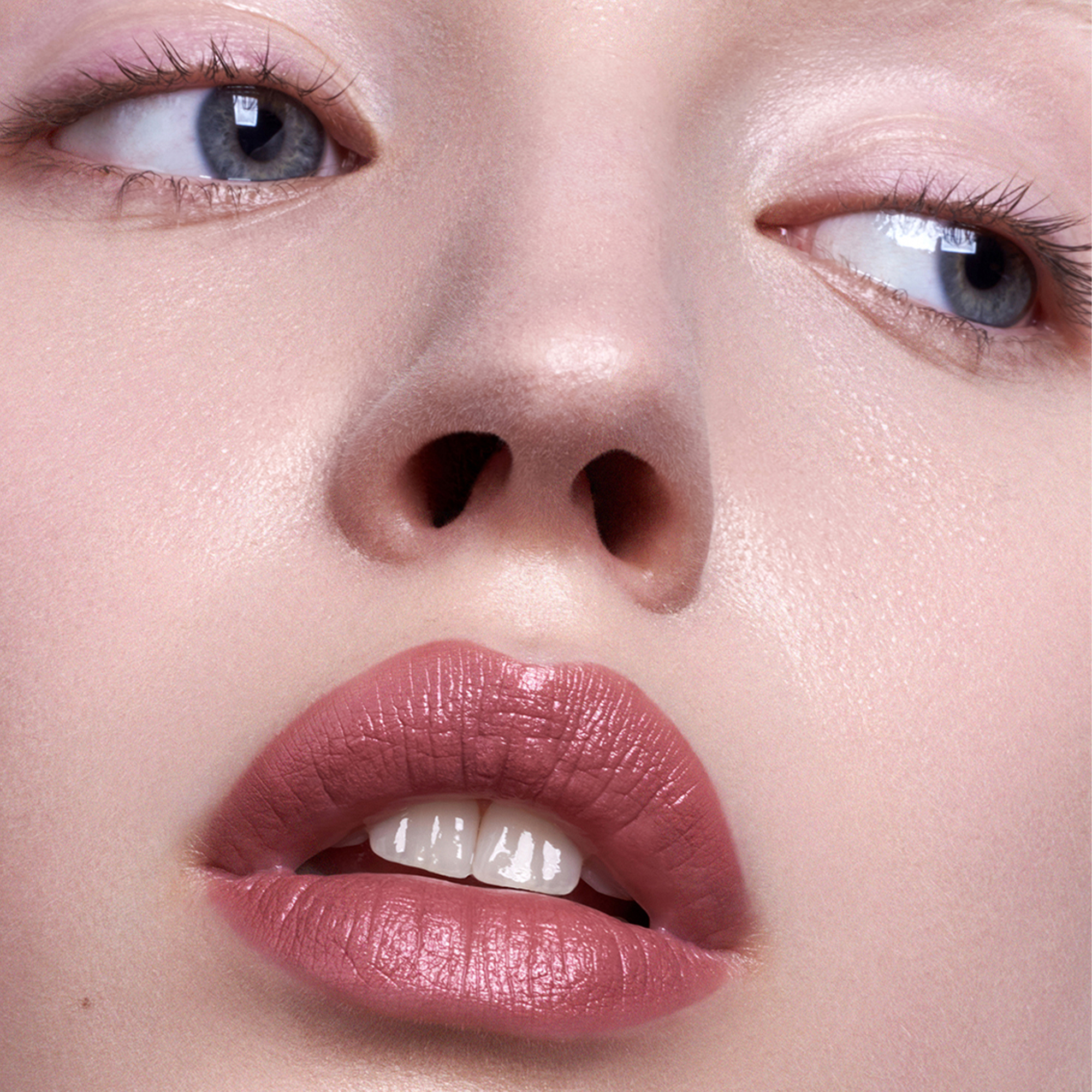 VELVET WEAR Matter Cremiger Lippenstift Cool Nude 31
