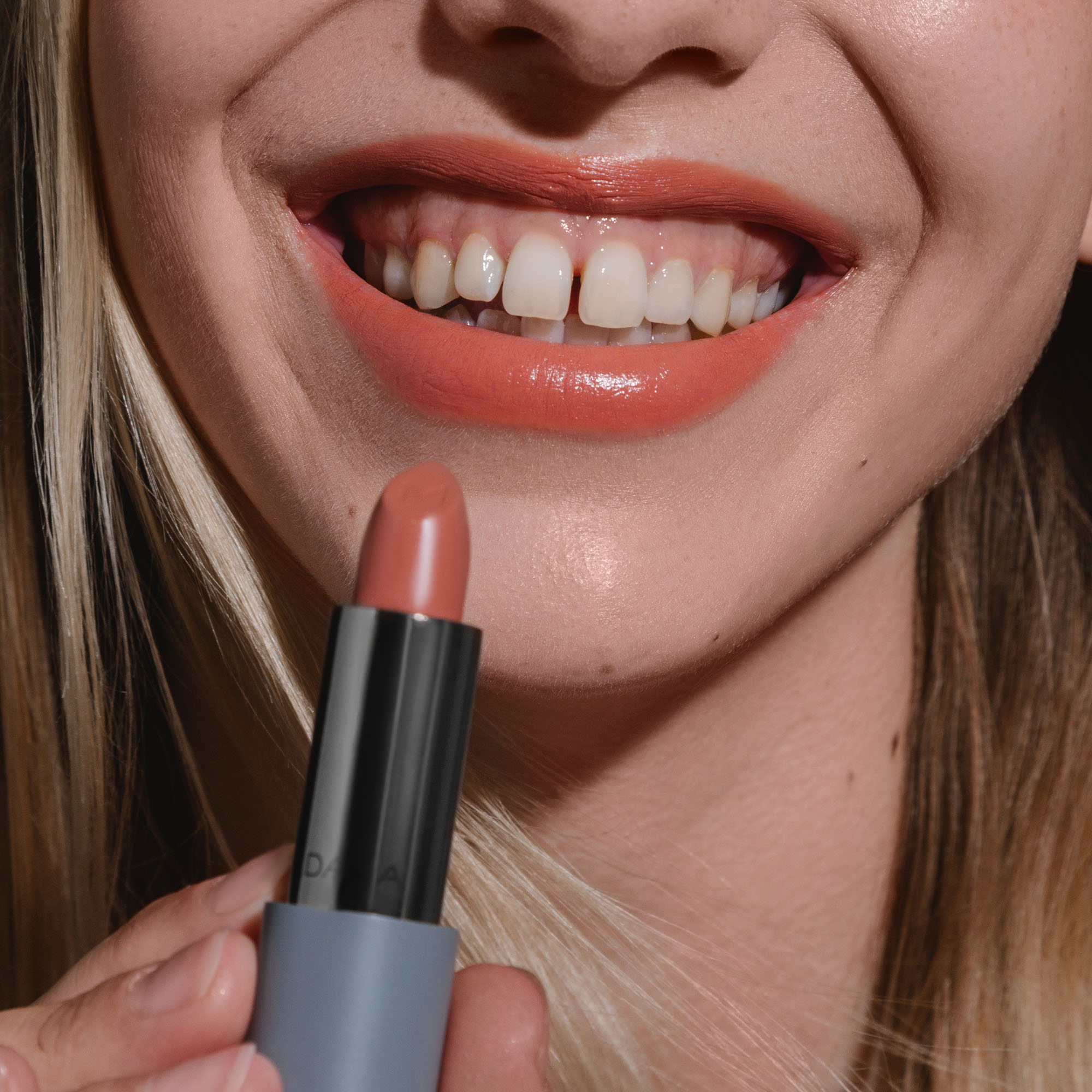 VELVET WEAR Matter Cremiger Lippenstift Whisper 34